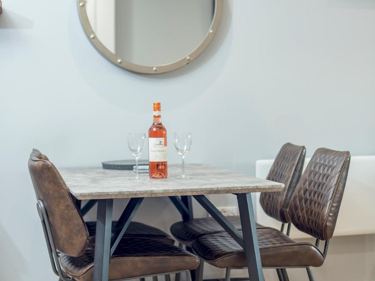 New Modern Apt In The City & Close To Stadiums Cardiff Exteriör bild
